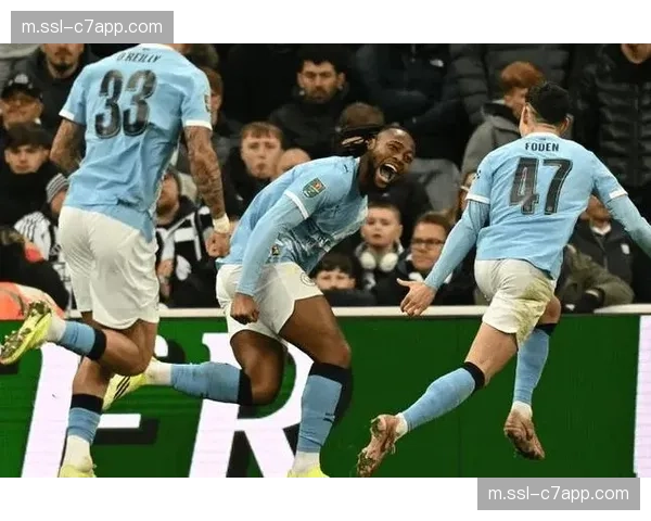 塞梅尼奥倒三角配合破门 展现团队进攻融入程度